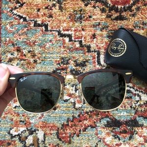 R A Y  B A N  Clubmaster sunglasses